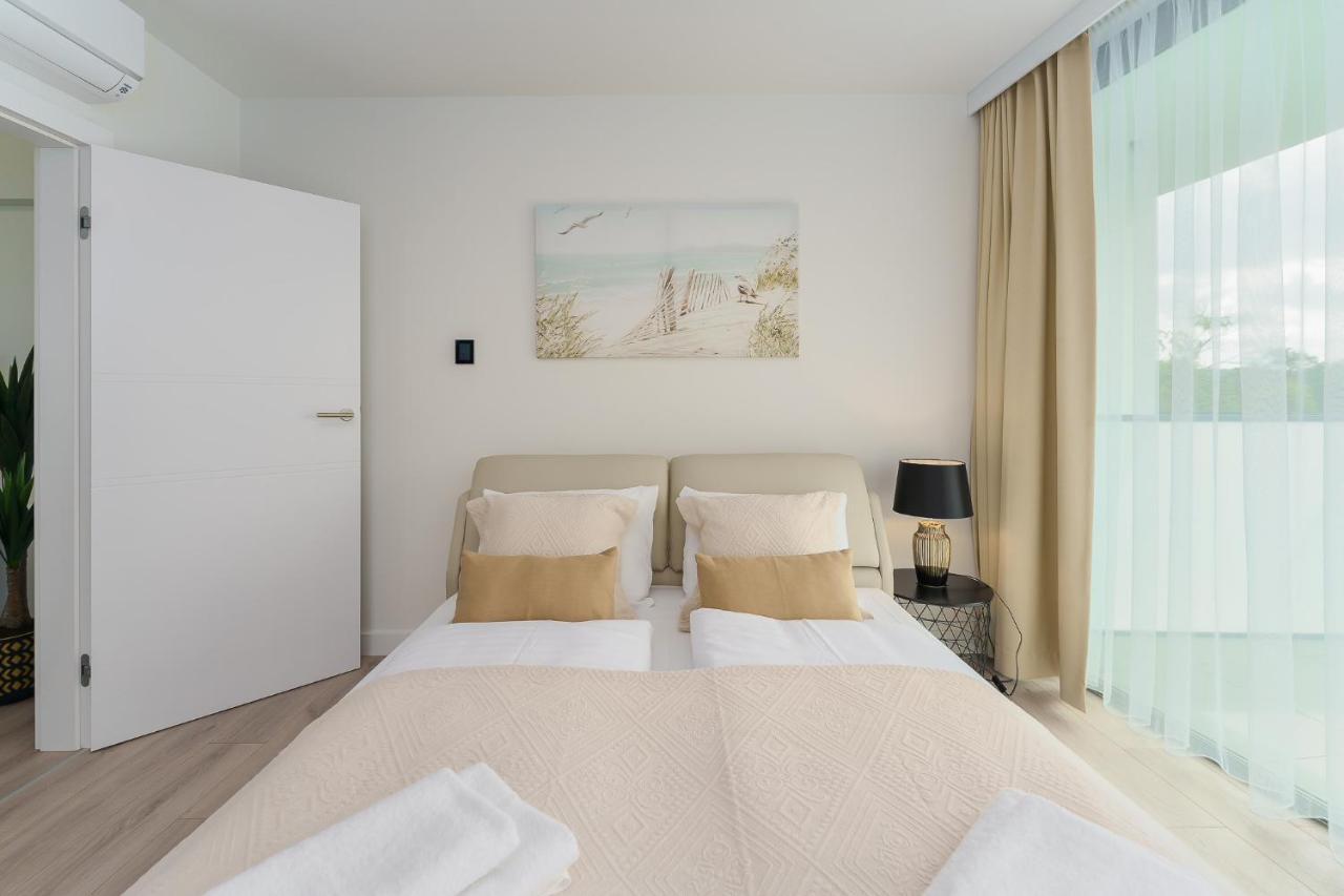Sea Waves Apartament Resort & Spa 428B By Noclegi Renters Miedzyzdroje Ngoại thất bức ảnh